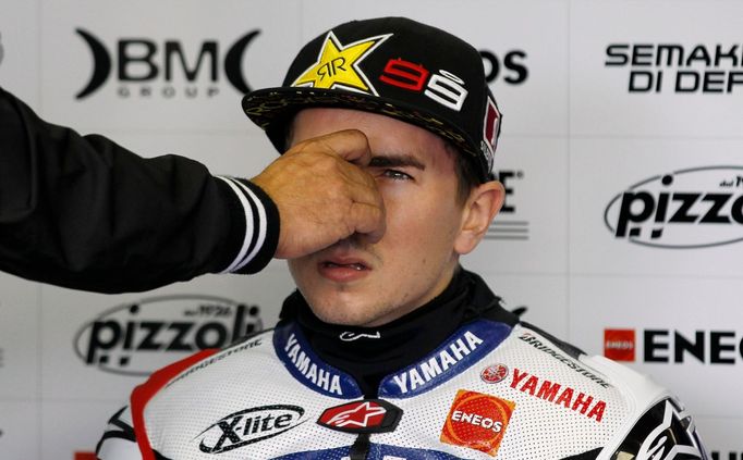 Španělský motocyklista MotoGP Jorge Lorenzo během tréninku Velké ceny České republiky 2012 v Brně.