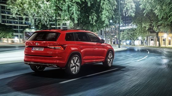 Podívejte se do galerie na nejprodávanější auta v Česku za první dva měsíce. Velký skok udělala Škoda Kodiaq.