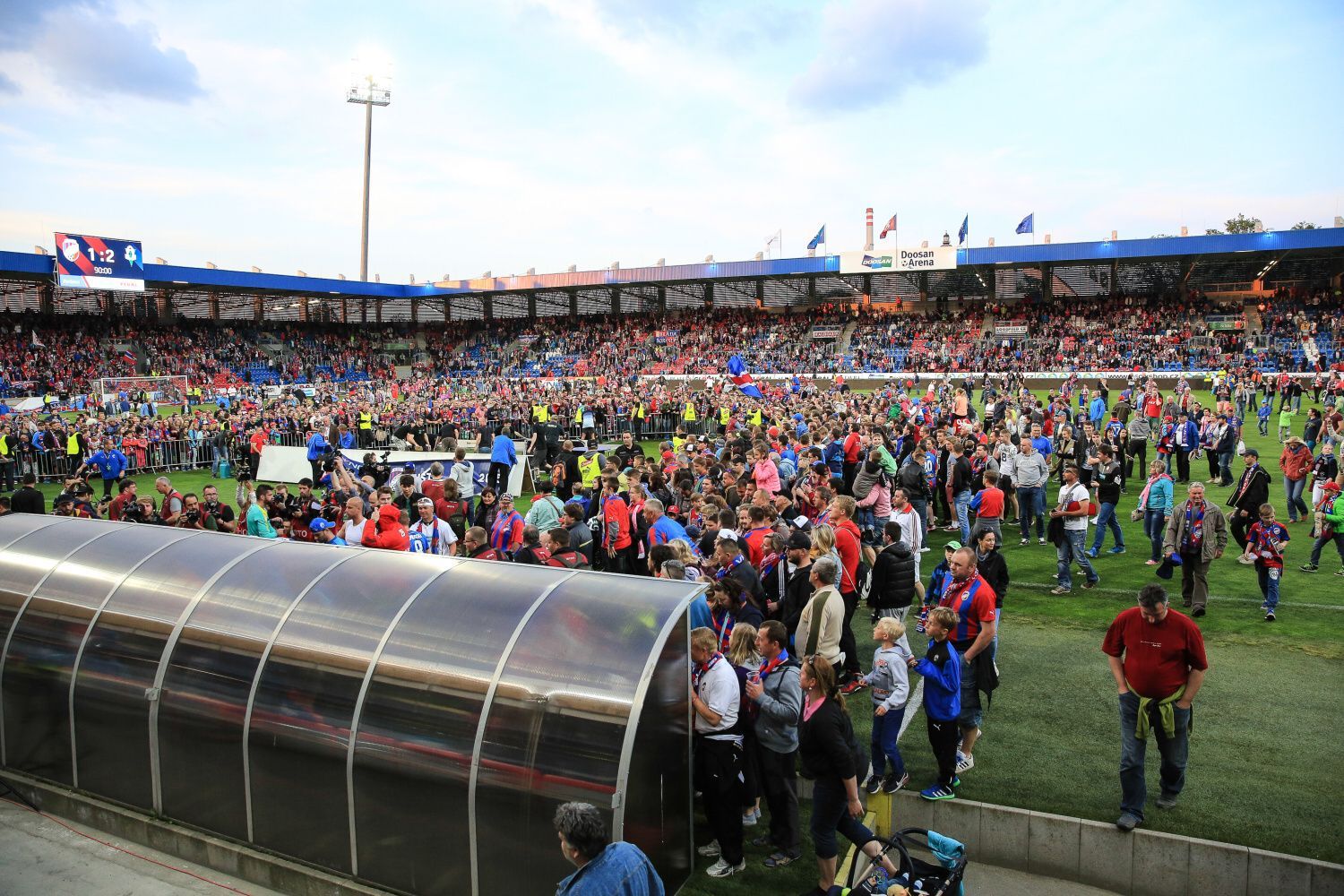 Viktoria Plzeň slaví titul mistra sezony 2015-16