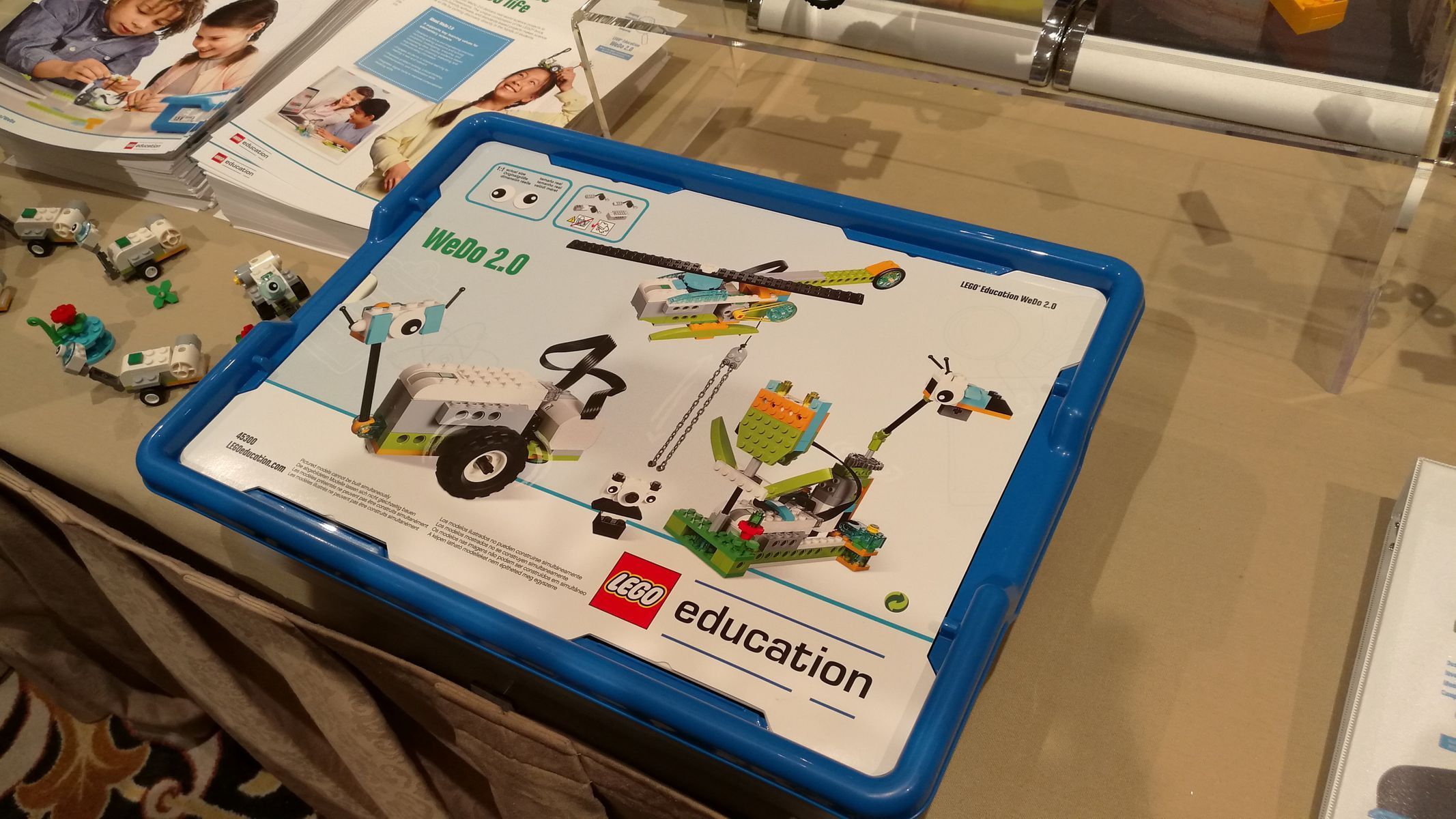 CES 2016: LegoEducation