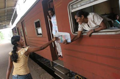 Hikkaduwa train 10
