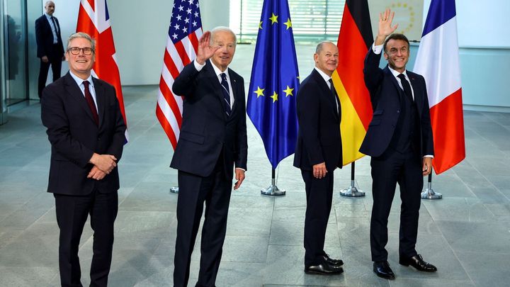 Rozpor mezi čtyřmi spojenci. Německo nechce Ukrajinu v NATO ani údery na Rusko