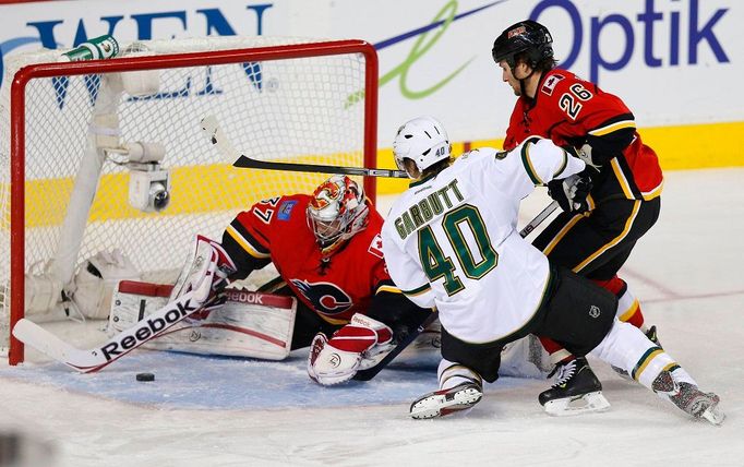 Utkání Calgary proti Dallasu v zámořské NHL.