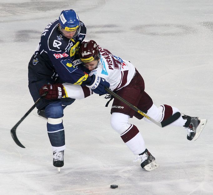 ELH, Sparta - Kladno: Jan Piskáček (vpravo) - Petr Tenkrát