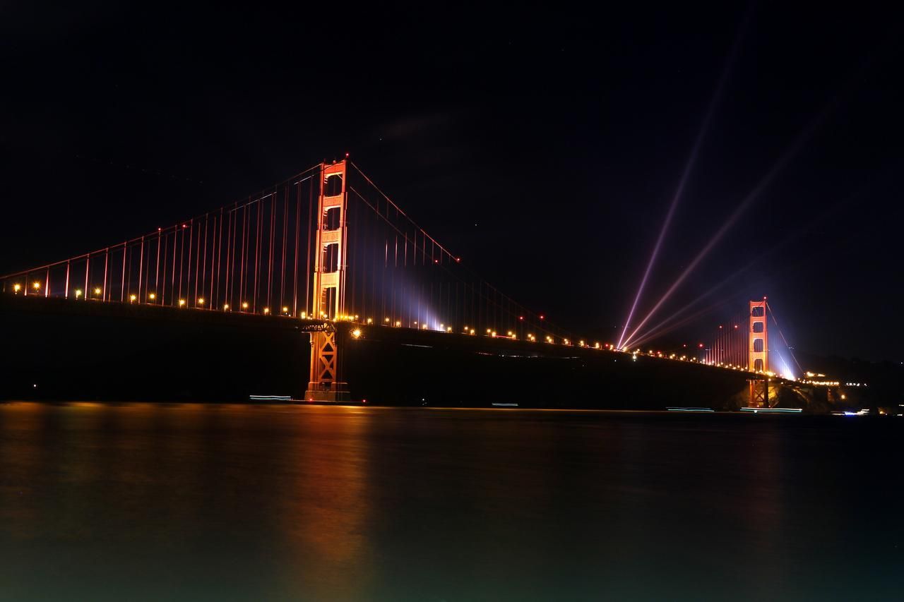 Foto: Slavnému mostu Golden Gate v San Francisku je už 75 let
