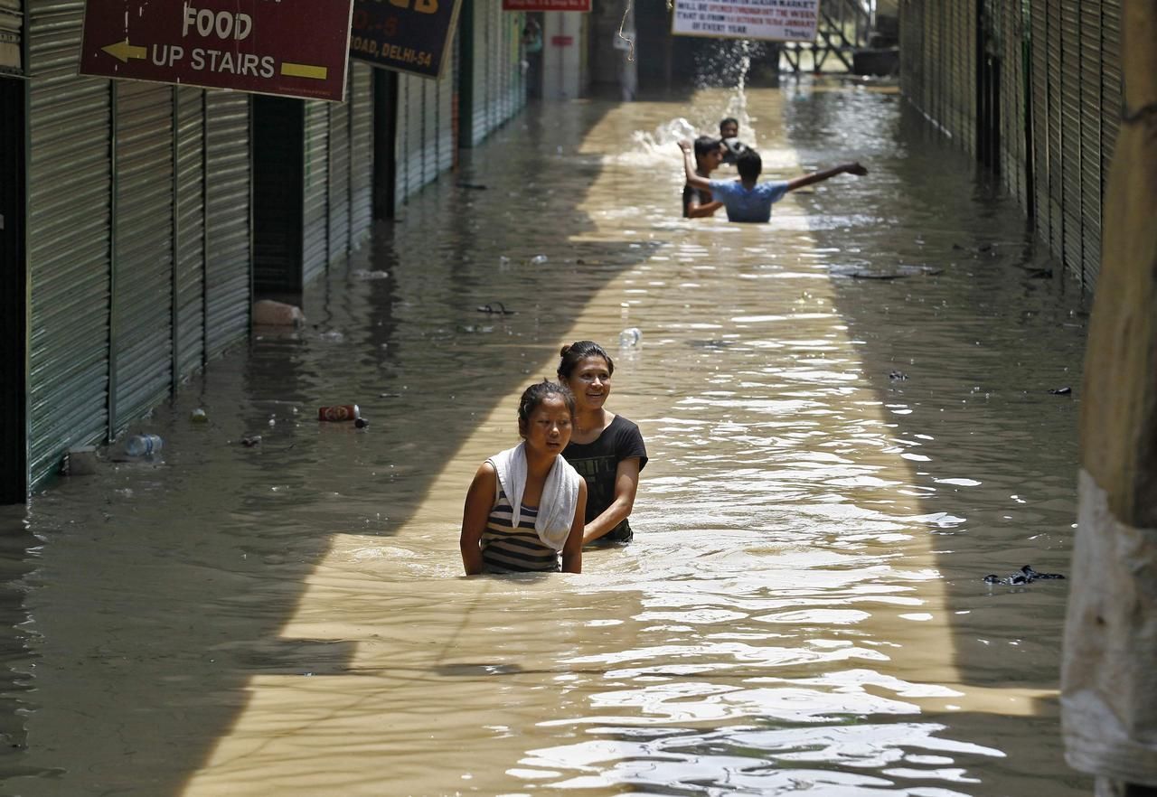 Zaplavená ulice - Nové Dillí