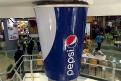 Pepsi sníží množství cukru v nápojích. Bojí se obvinění z nárůstu nemocí, ale i nových daní