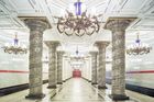 Když metro připomíná luxusní palác. Podívejte se na krásy podzemek ze sovětské éry