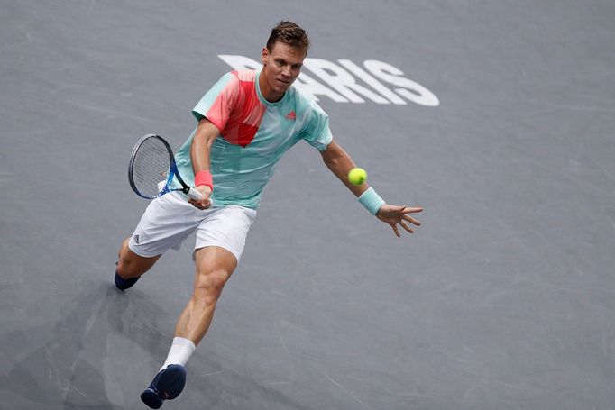 Tomáš Berdych ve čtvrtfinále Paris Masters 2016 s Andym Murraym.