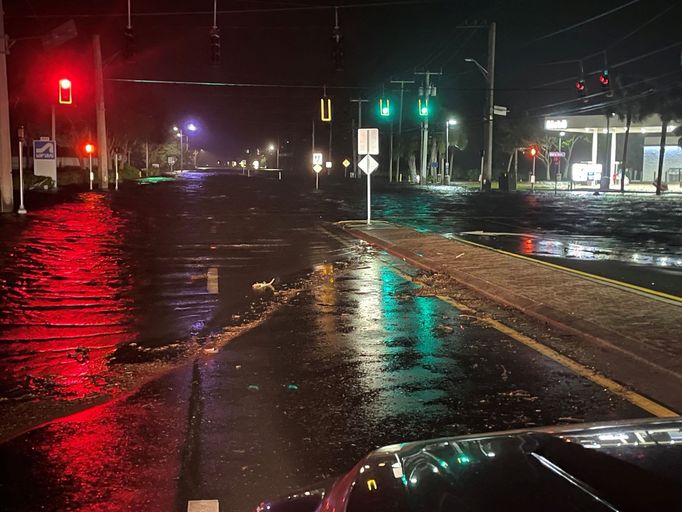 Hurikán Milton zasáhl americký stát Florida.