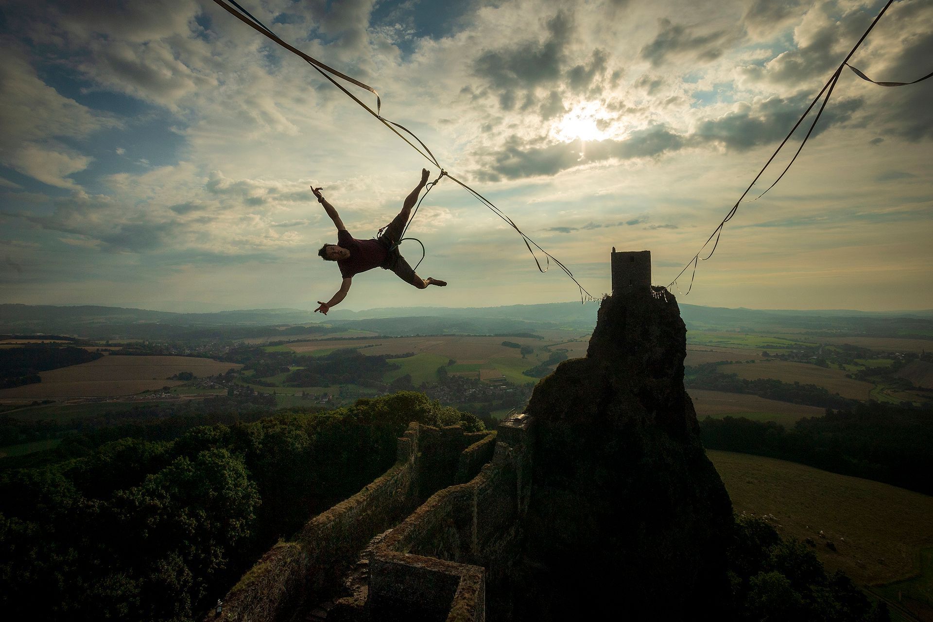 Kniha Miliony okamžiků a výstava 100kamžiků, Výstava, kniha, ČTK, Magazín, Foto