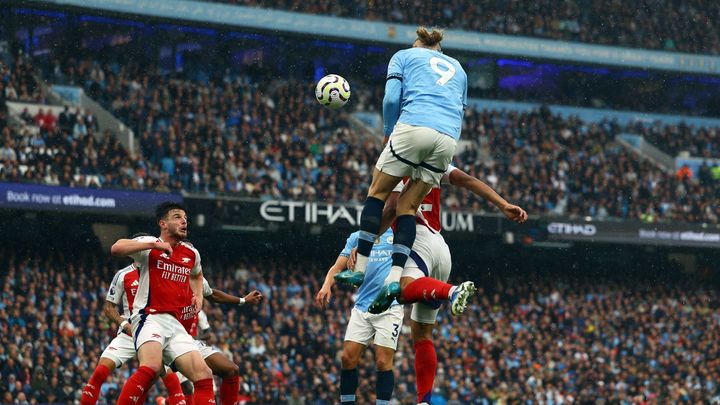 Arsenal v deseti přišel o výhru nad City až v závěru. Leverkusen přestřílel Wolfsburg; Zdroj foto: Reuters