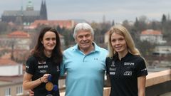 Maritna Sáblíková, Petr Novák a Nikola Zdráhalová po sezoně 2019-20