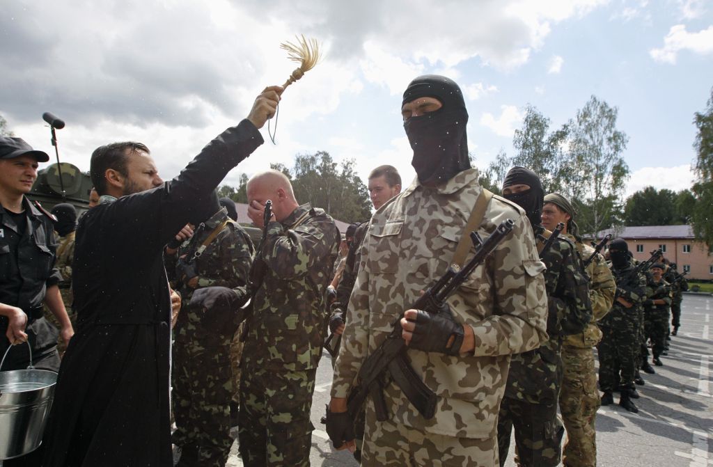 Příslušní praporu Donbas, který v řadách ukrajinské Národní gardy bojuje proti separatistům.