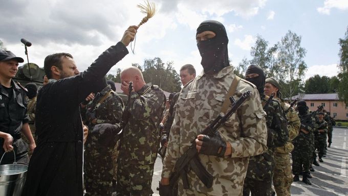Příslušníci praporu Donbas, kteří v řadách ukrajinské Národní gardy bojují proti separatistům.