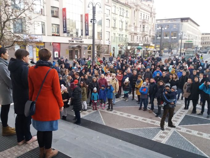 Oslavy 17. listopadu ve východočeských Pardubicích.