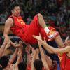 Čínský basketbalista Wang Žiži.