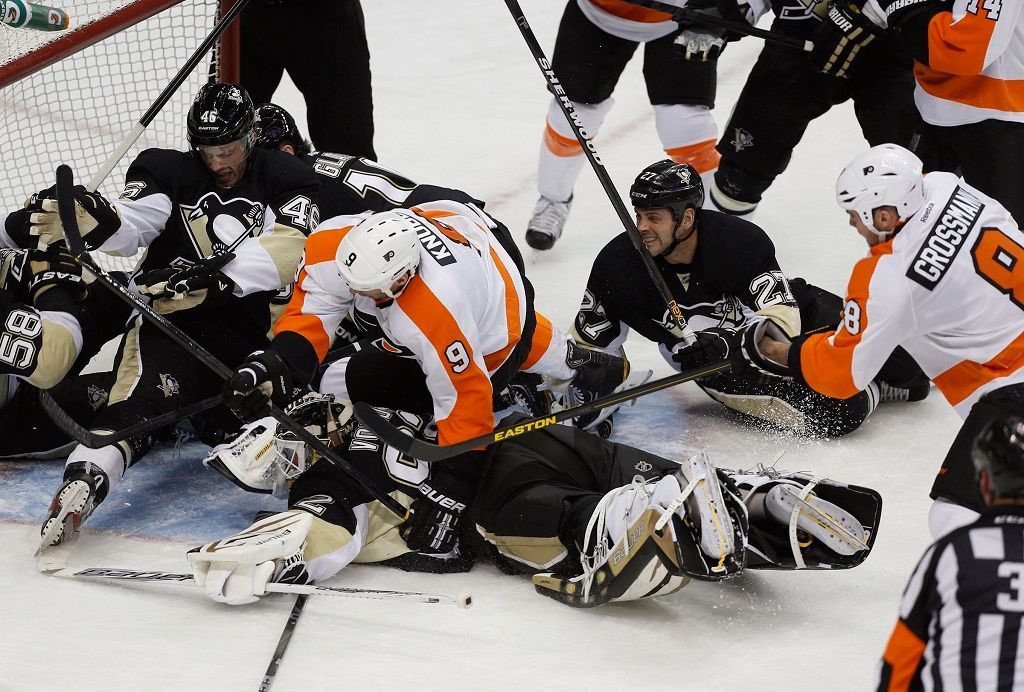 Utkání NHL Pittsburgh vs. Philadelphia (Vokoun a Grossman)