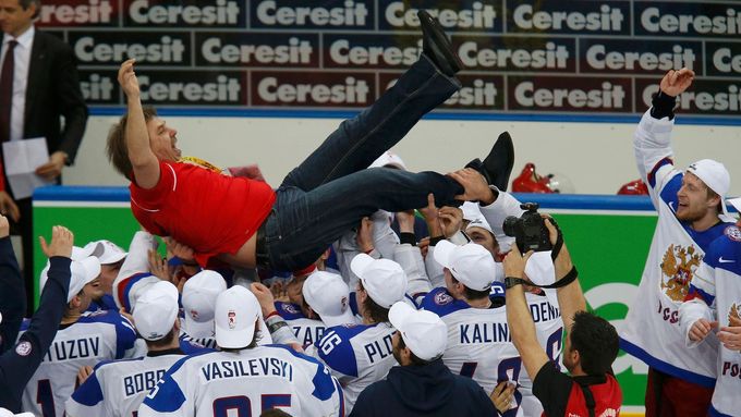 Prohlédněte si fotografie z finále hokejového MS v Minsku, které rozhodlo  tom, že se mistry světa pro rok 2014 stali hráči Ruska.