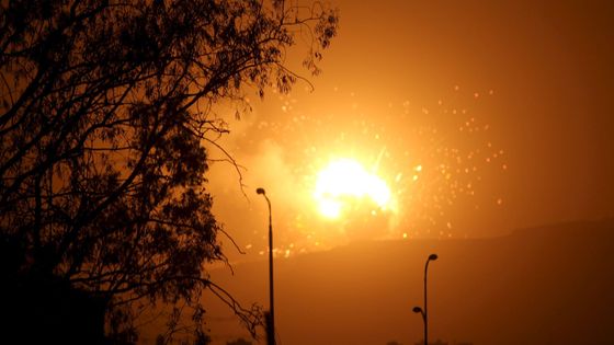 Foto: Jemen se propadá do chaosu. Na zemi dopadají bomby