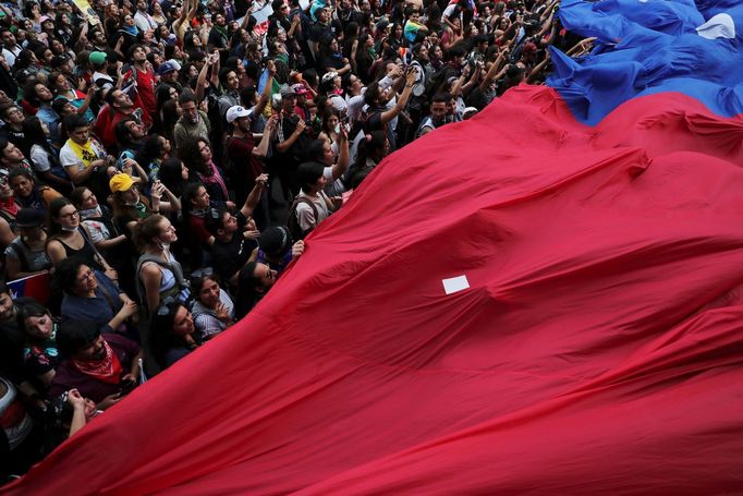 Protestní pochod v Chile.