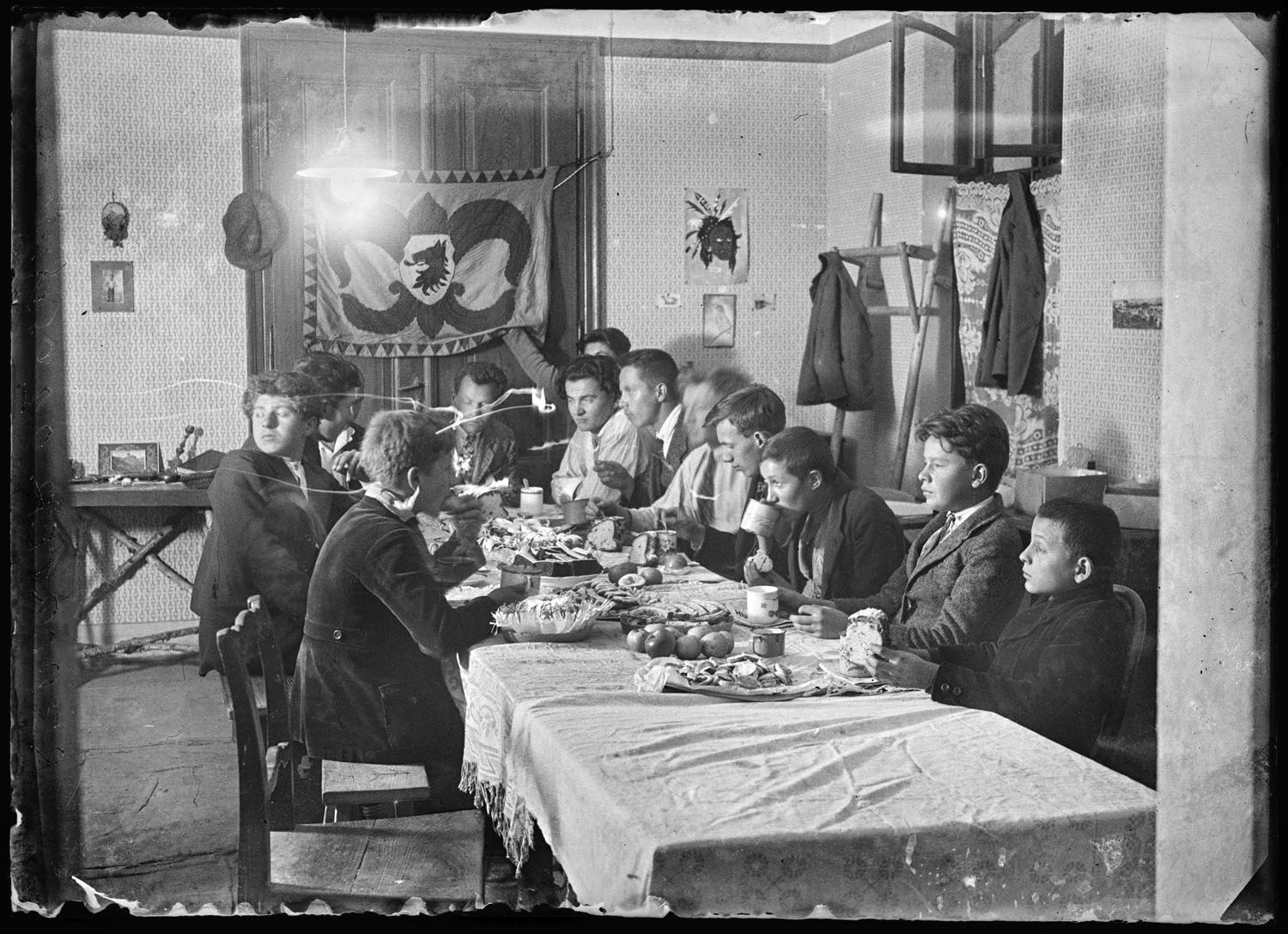 Negativy z popelnice, kniha, Martin Wágner, iniciativa, sbírka, archiv, Foto, fotografie, Magazín