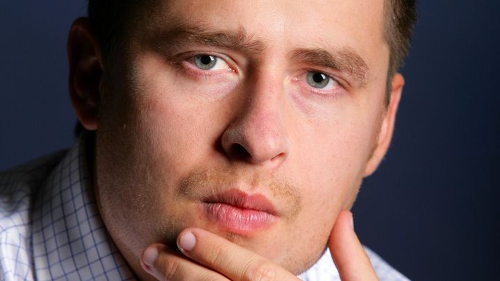 Guvernér ČNB Michl rozhodl, že na speciální bankovce jeho podobizna nebude; Zdroj foto: Raiffeisenbank