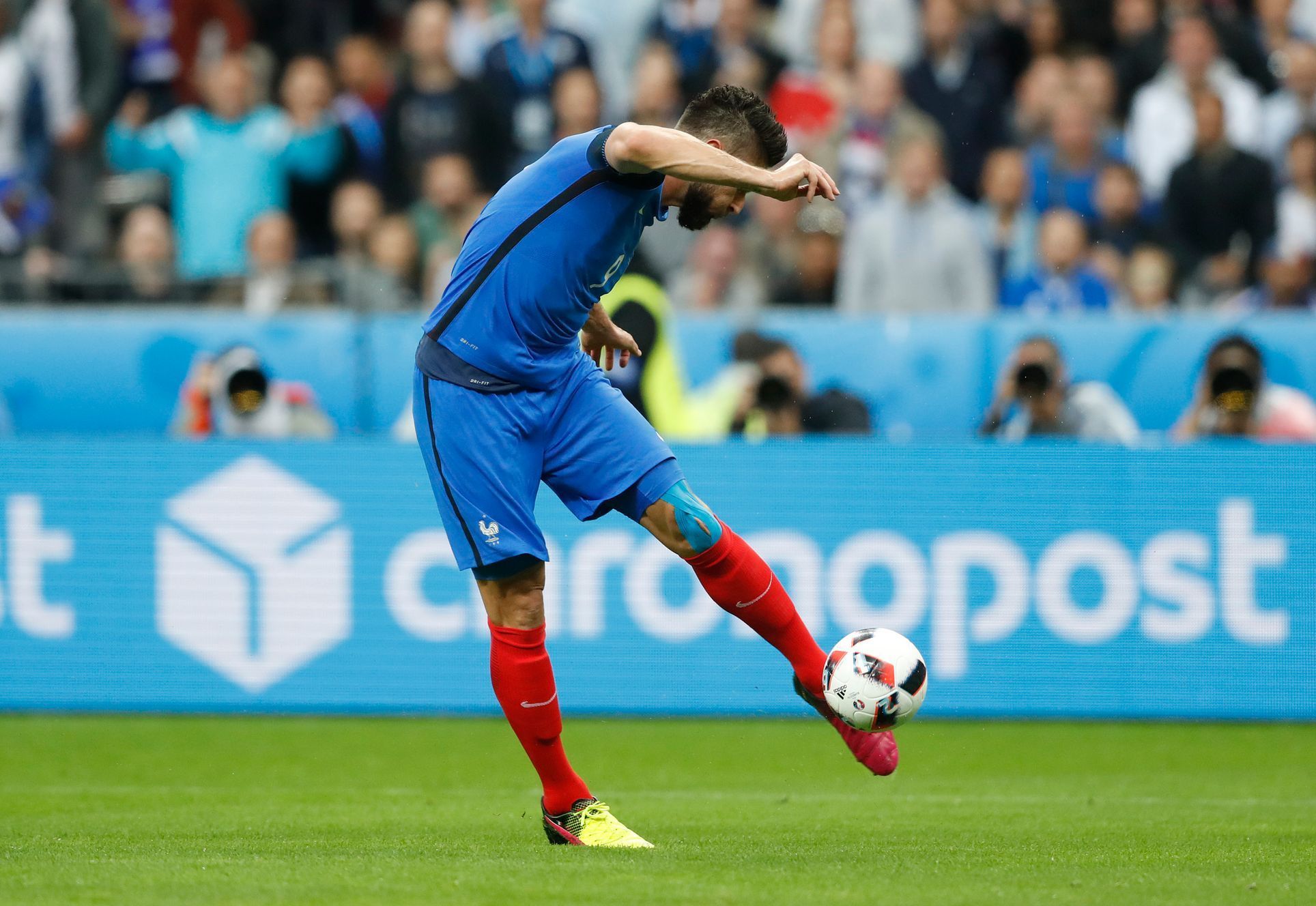 Euro 2016, Francie-Island: Olivier Giroud dává gól na 1:0