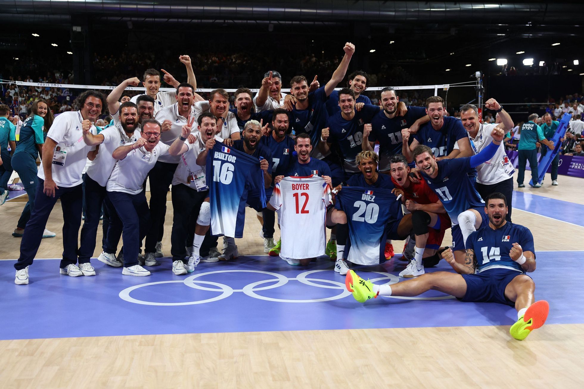 Francouzi slaví zlato z volejbalu na OH v Paříži 2024