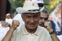 V Paraguayi zemřel kandidát na prezidenta Lino Oviedo