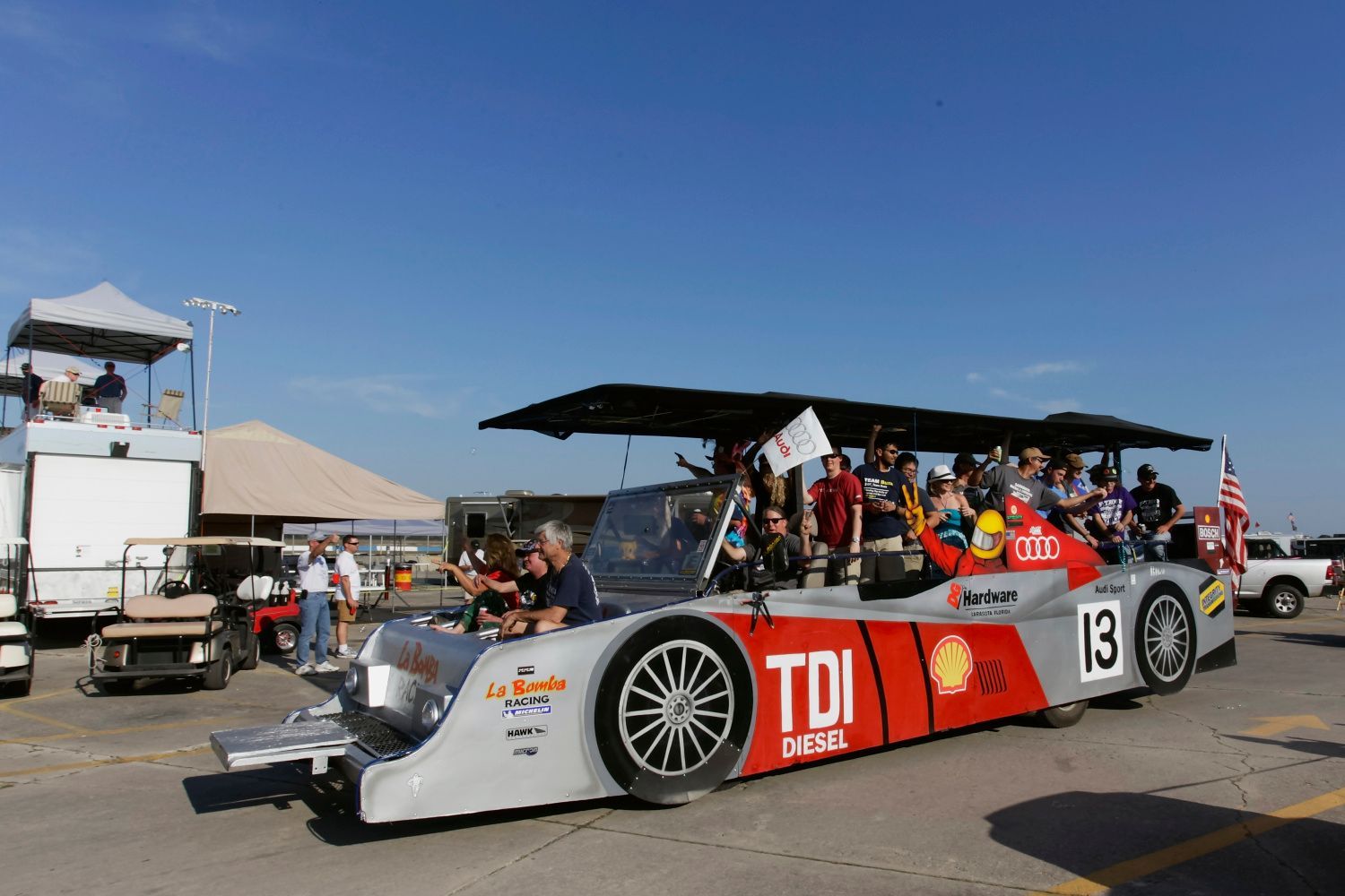 12 hodin v Sebringu 2013: fanoušci Audi