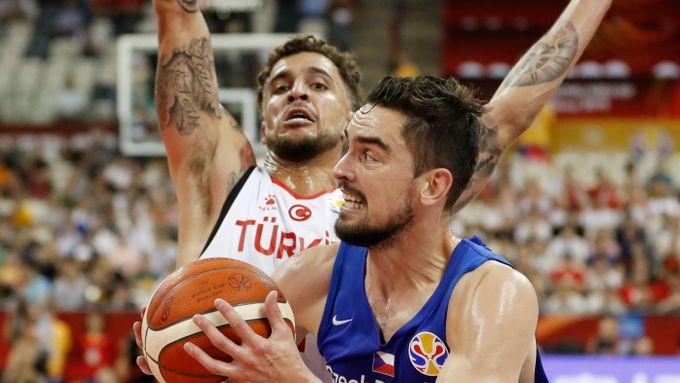Čeští basketbalisté vedení Tomášem Satoranským tentokrát na rozdíl od mistrovství světa na tureckého soupeře nevyzráli
