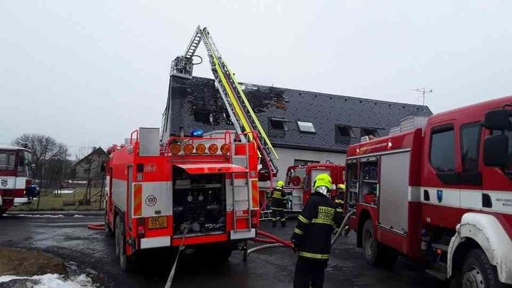 Požár azylového domu na Olomoucku, při kterém zemřelo dítě, způsobila hra s ohněm