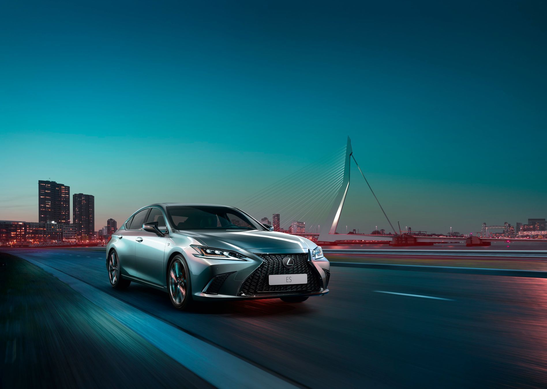 Lexus ES 2019