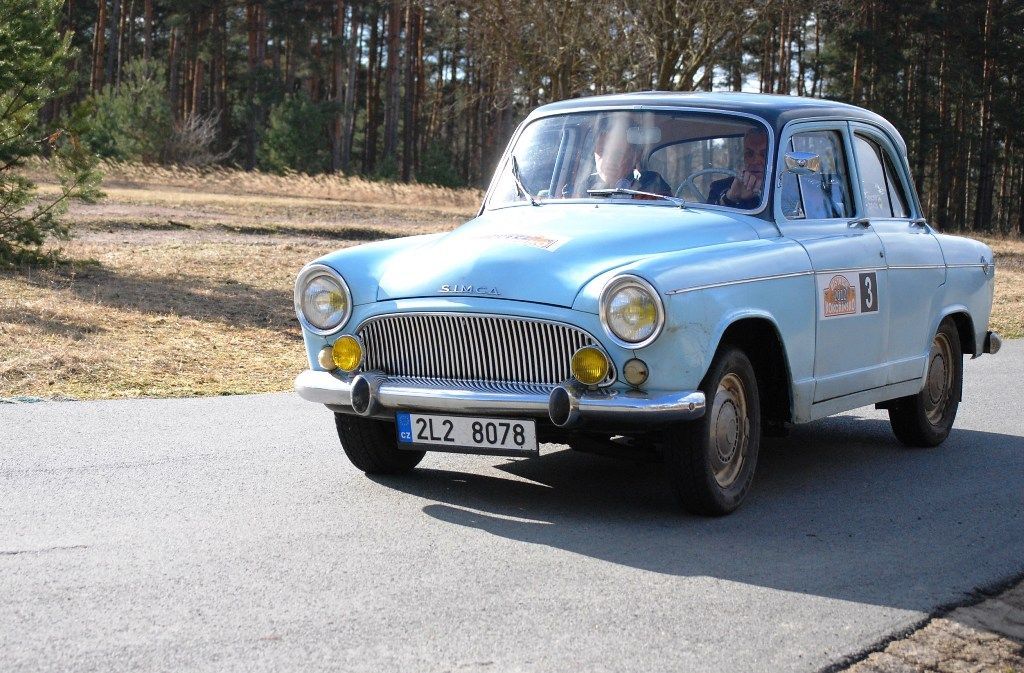 Zimní veteránská rally na Kokořínsku