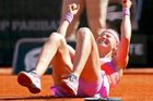 Finalistka předloňského French Open se narodila 4. února 1987 v Brně do tenisové rodiny, hrála už od svých tří let.