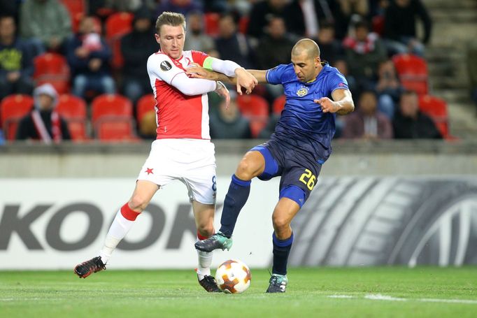 EL, Slavia-Maccabi: Jaromír Zmrhal - Tal Ben Haim