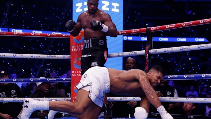 Daniel Dubois a Anthony Joshua