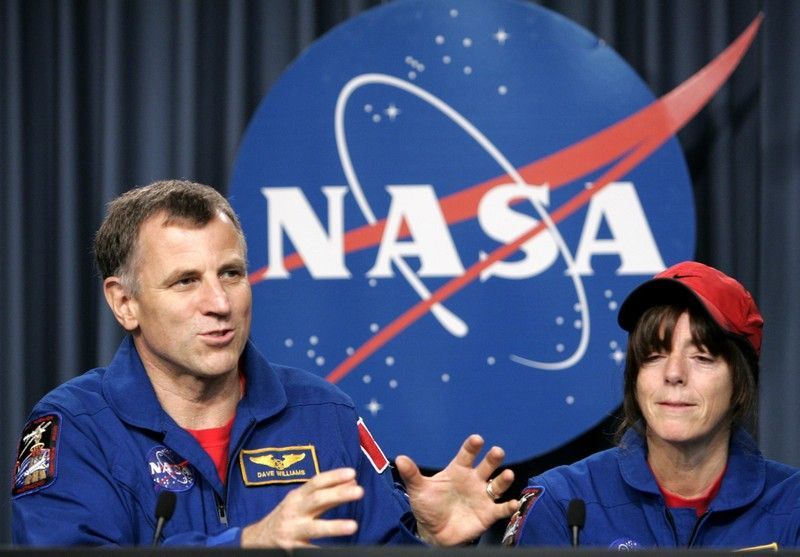 Endeavour přistál