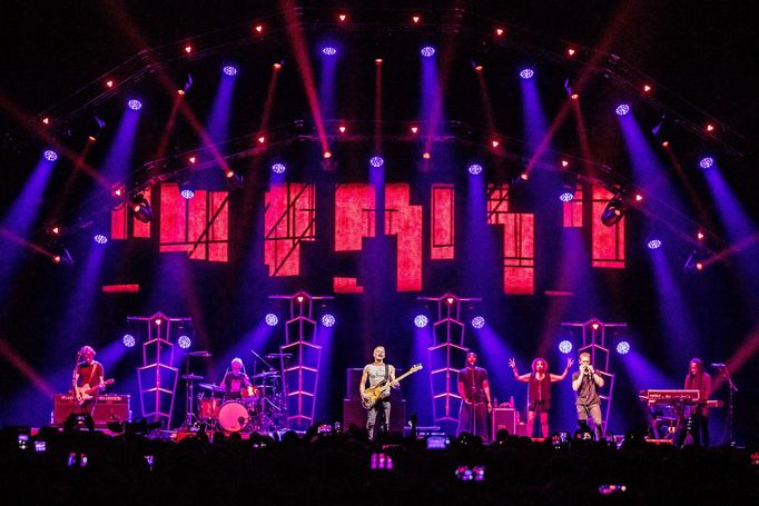 Snímek ze Stingova koncertu v pražské O2 areně.