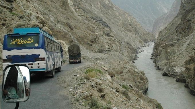 Snímky české expedice na K2  z Karakoram Highway