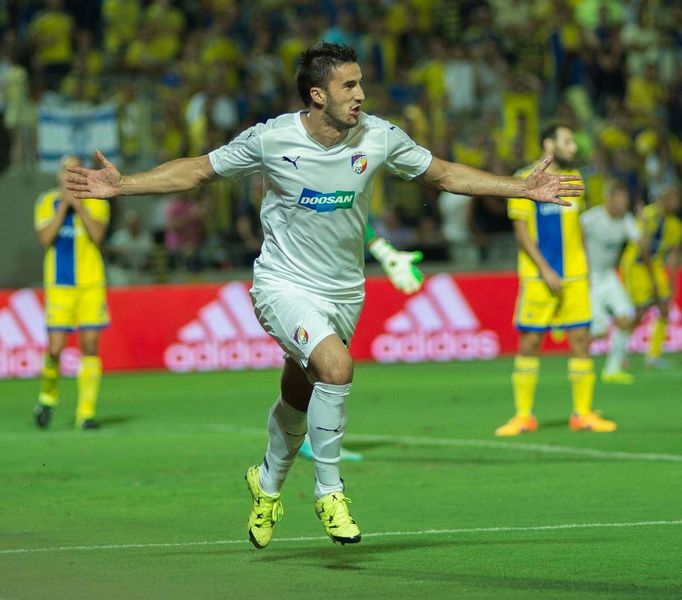 LM, Maccabi Tel Aviv-Plzeň: radost Plzně (Aidin Mahmutovič)