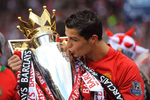 fotbal, anglická liga, Premier League, 2008/2009, Manchester United - Arsenal, Cristiano Ronaldo, trofej