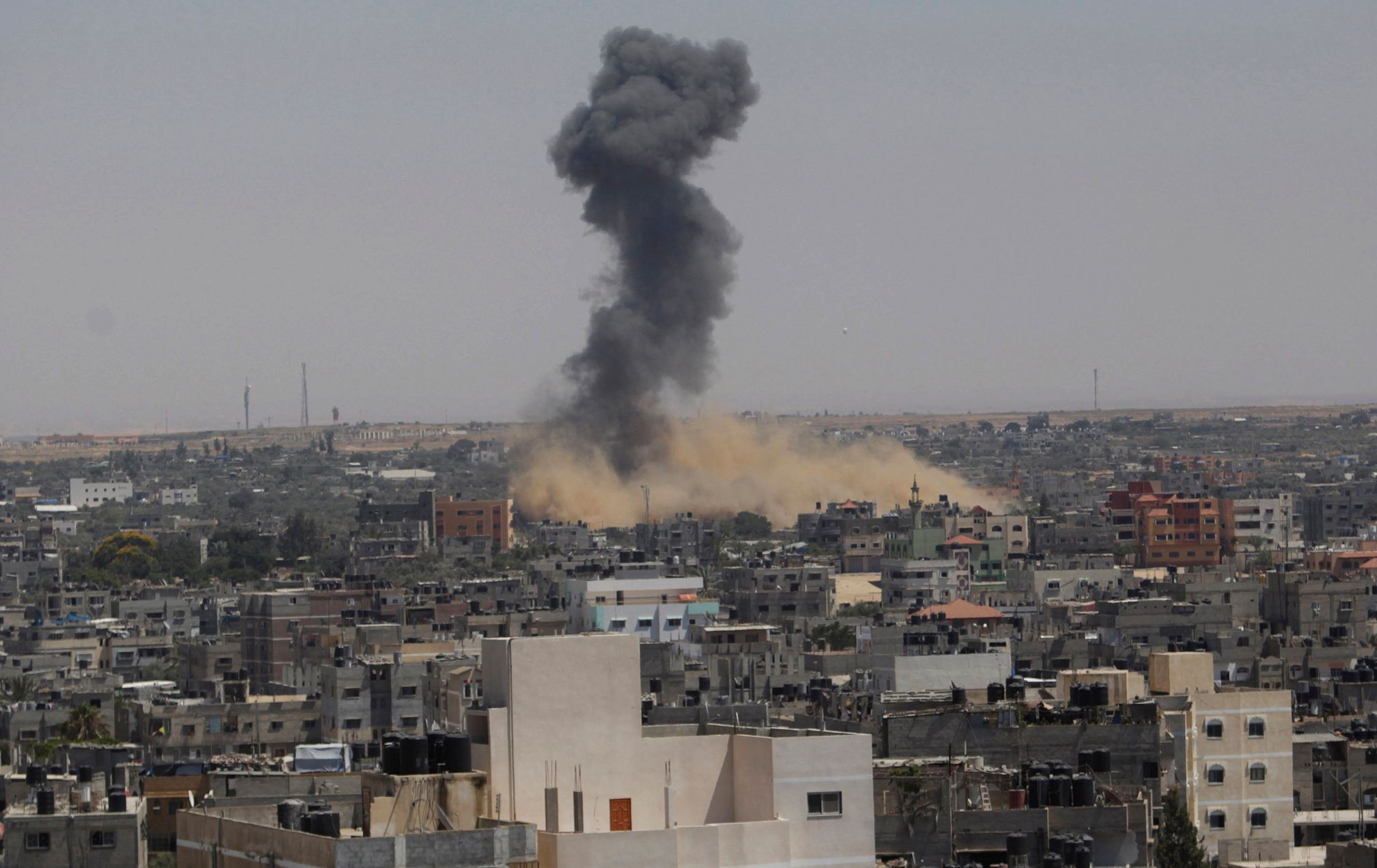 Pásmo Gazy pod palbou