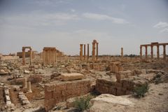 Asad spolupracuje s Islámským státem. Dohodl s ním i osvobození Palmýry, tvrdí televize