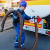 Zavážení paliva k čerpací stanici Shell