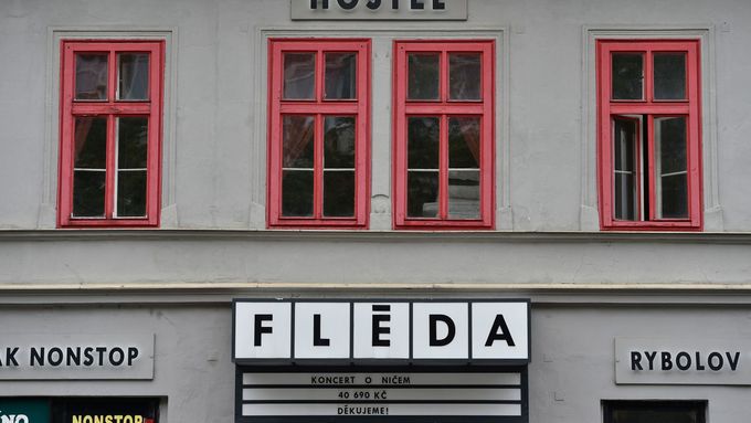 Brněnský klub Fléda přesouvá podzimní koncerty na příští rok.