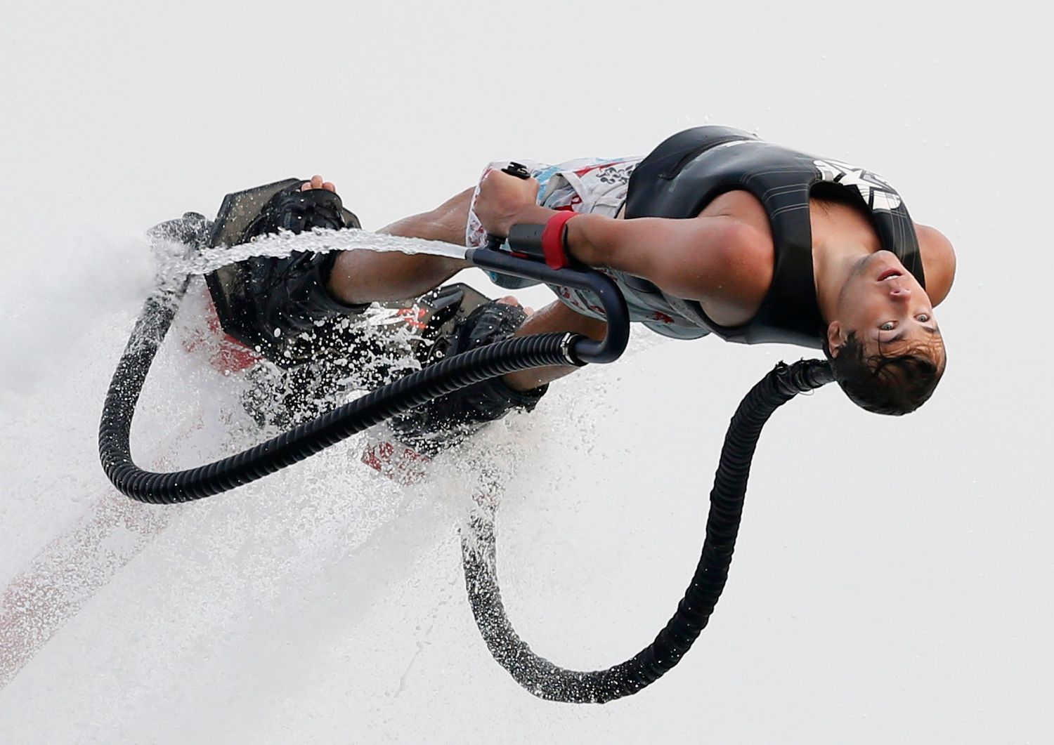 Flyboarding na Mistrovství světa 2012 v Dauhá.