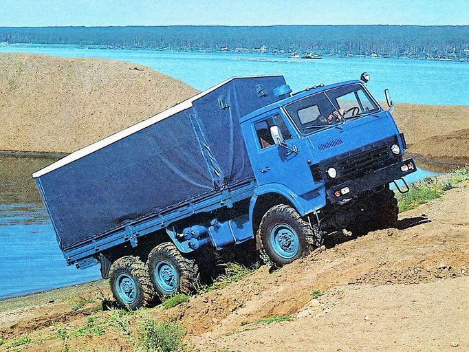 Legenda ruských náklaďáků. Automobilka Kamaz slaví 45 let existence