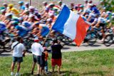Diváci povzbuzovali i během 12. etapy Tour de France